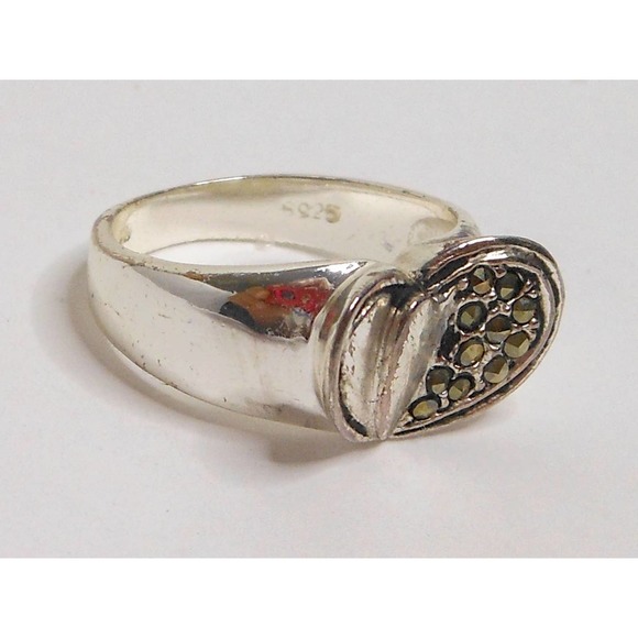 Sterling Silver Marcasite Heart Ring Size 7 - Picture 3 of 6